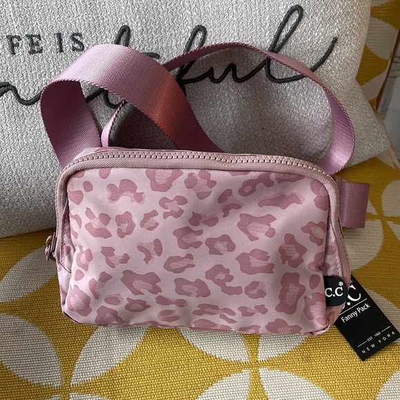 C.C Leopard Fanny Pack-Rose - Picture 2 of 10